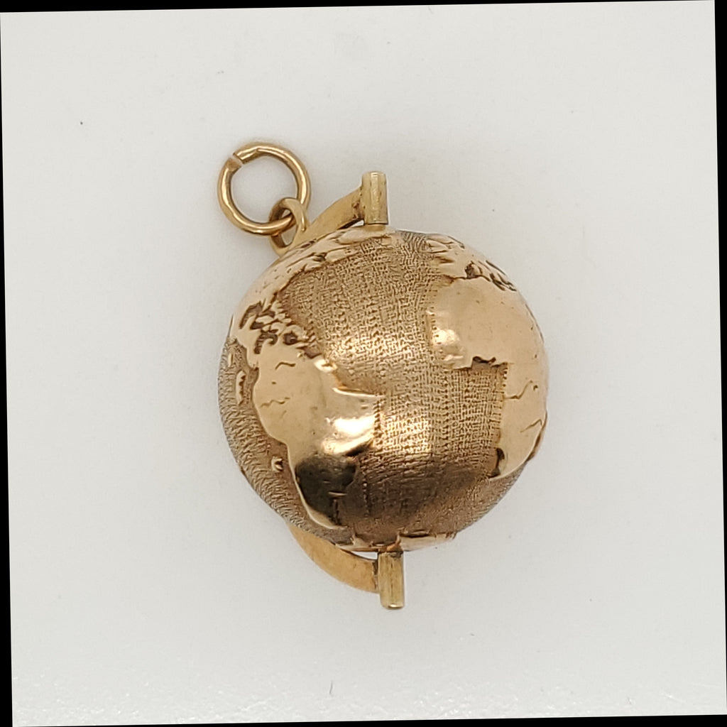 Vintage 14Kt Yellow Gold Globe Charm