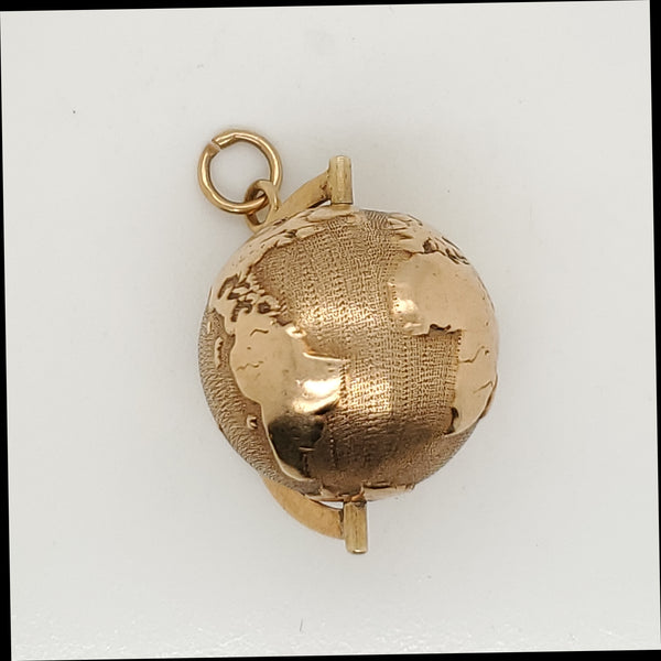 Vintage 14Kt Yellow Gold Globe Charm