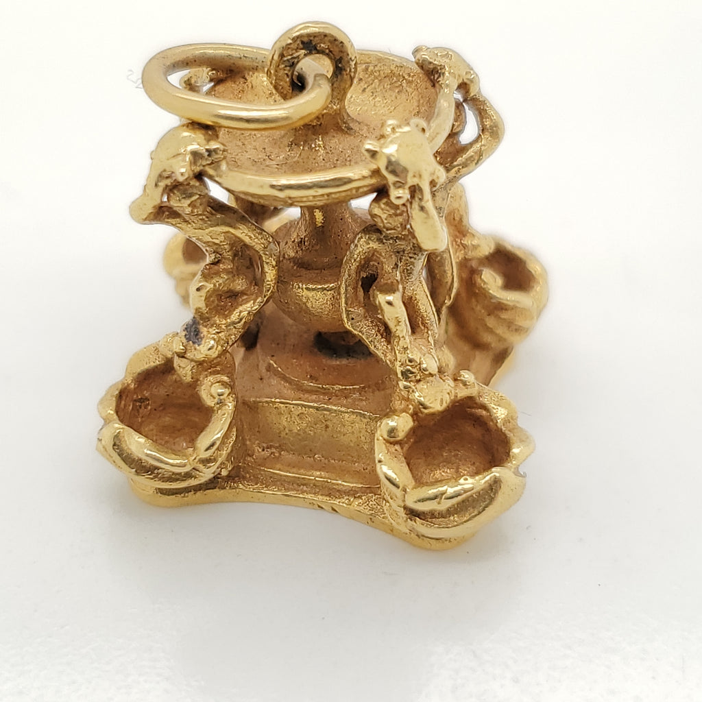 Vintage 18kt Yellow Gold Charm