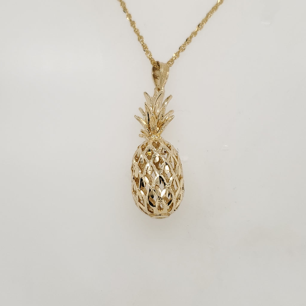 14kt Yellow Gold Pineapple Pendant