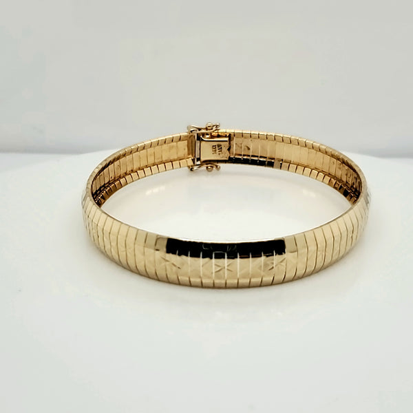 14kt Yellow Gold  Engrqaved Omega Bracelet