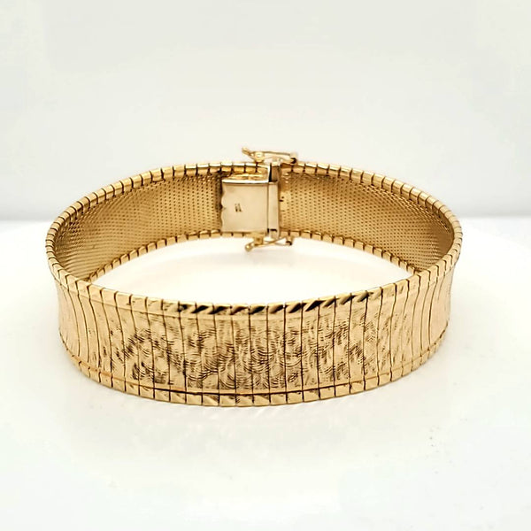 Vintage 18Kt Yellow Gold 16mm Wide Mesh Bracele