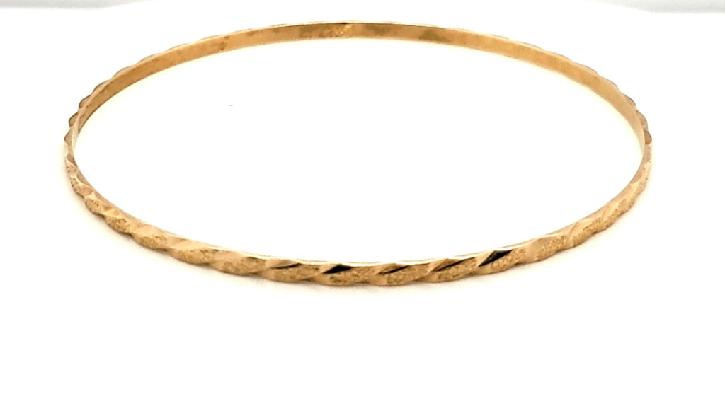 18kt Yellow Gold Engraved Bangle Bracelet