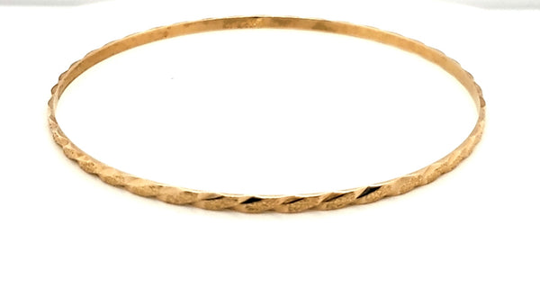 18kt Yellow Gold Engraved Bangle Bracelet