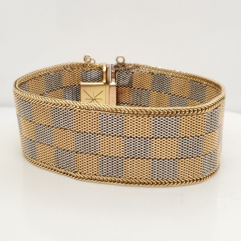 Vintage Swiss 18Kt Yellow Gold 24mm Wide Mesh Bracele