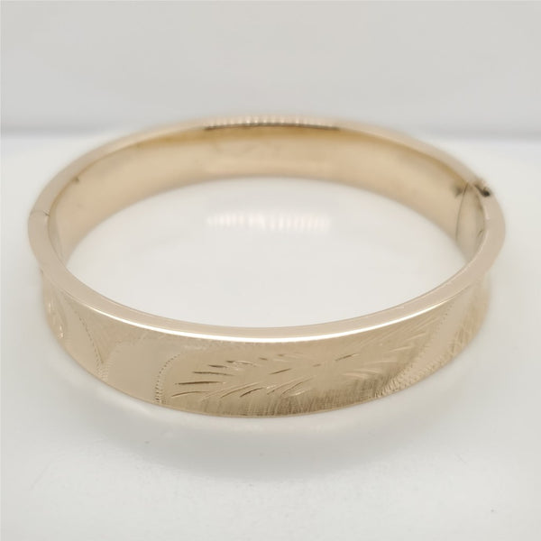 14kt yellow gold bangle bracelet