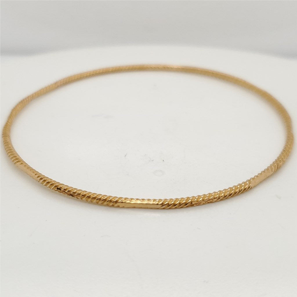18kt Yellow Gold Engraved Bangle Bracelet