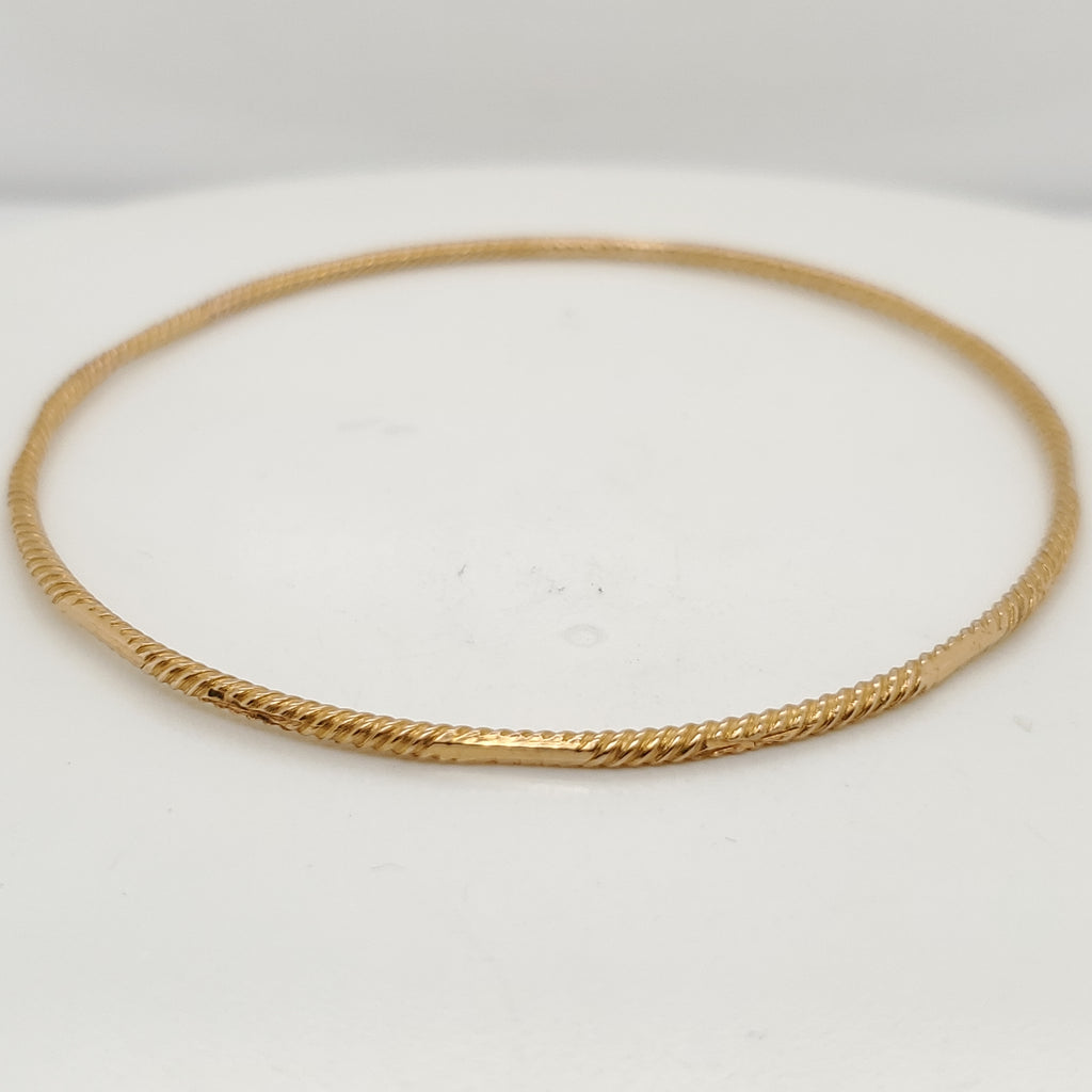 18kt Yellow Gold Engraved Bangle Bracelet