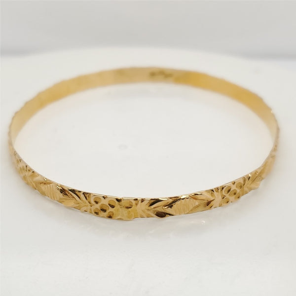 18kt Yellow Gold Engraved Bangle Bracelet