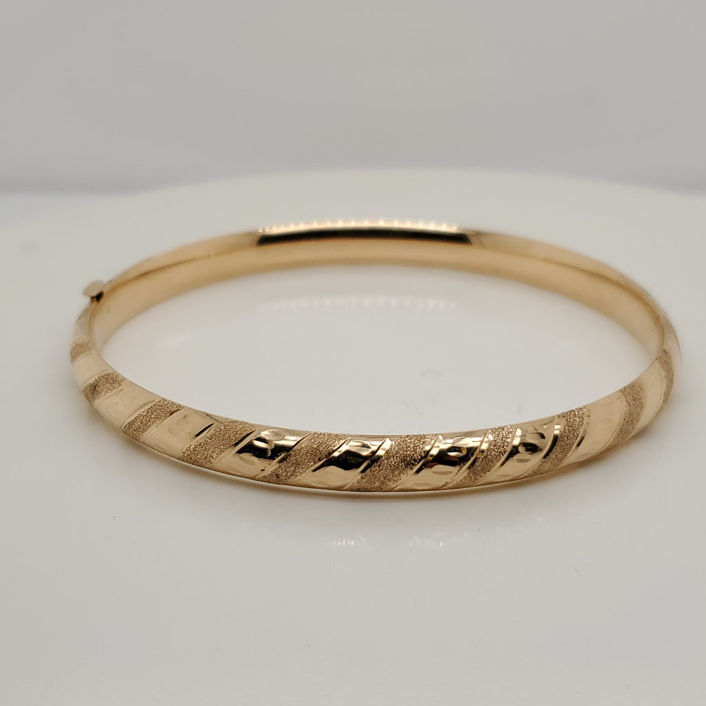 14Kt Yellow Gold Bangle Bracelet
