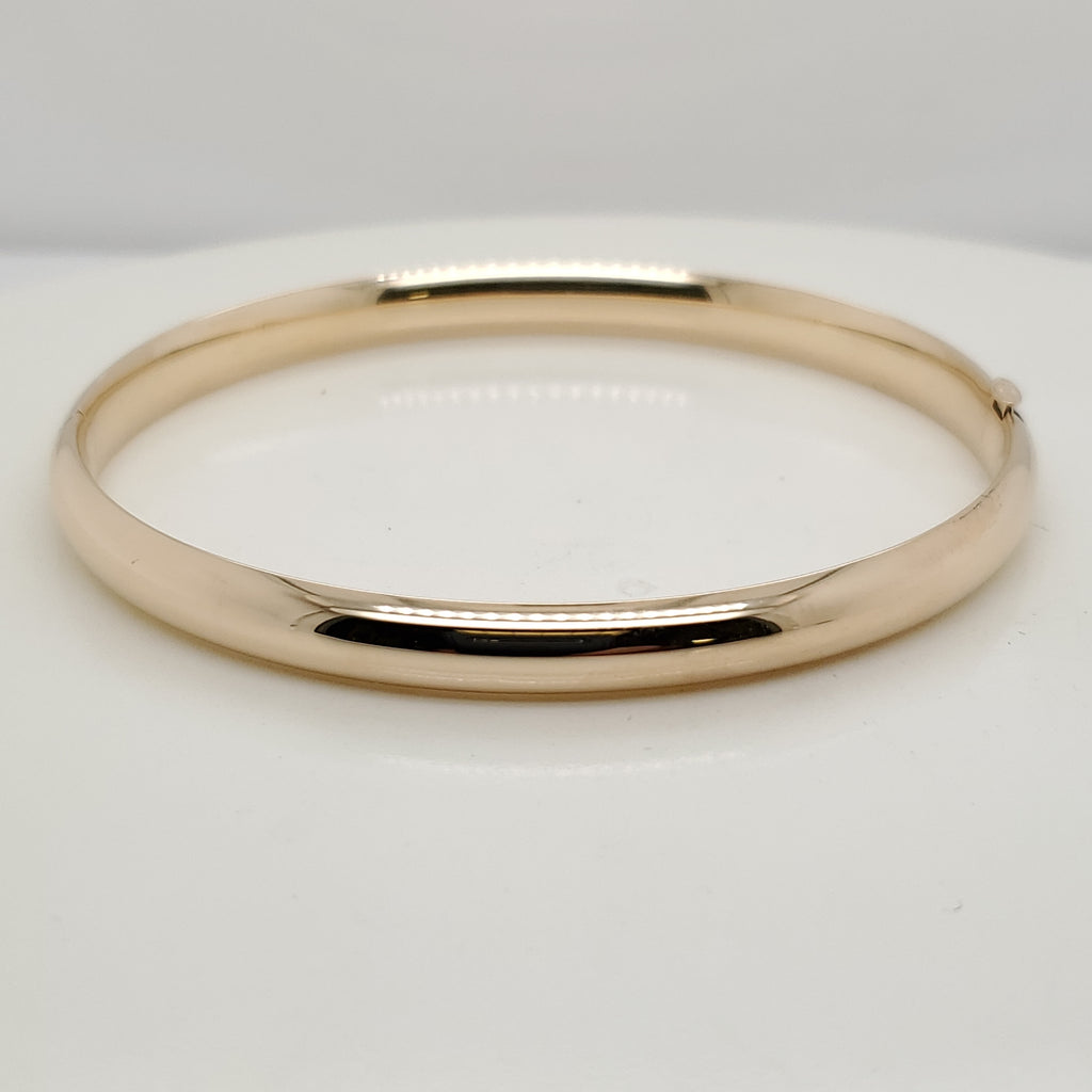 14kt Yellow Gold Bangle Bracelet