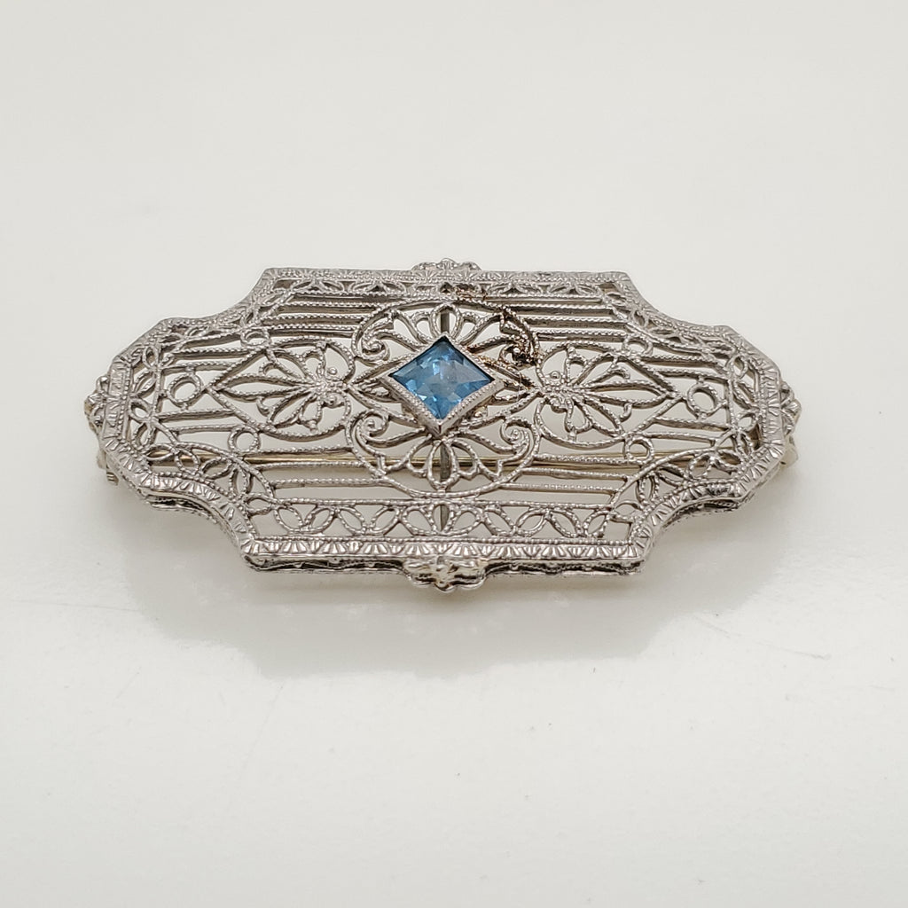 Art Deco 14kt White Gold Aquamarine Filigree Brooch