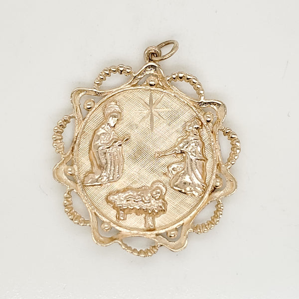 Vintage 14kt Yellow gold Manger Scene Charm