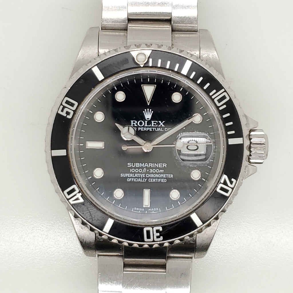 Pre-owned 2002 Rolex Stainless Steel Submariner