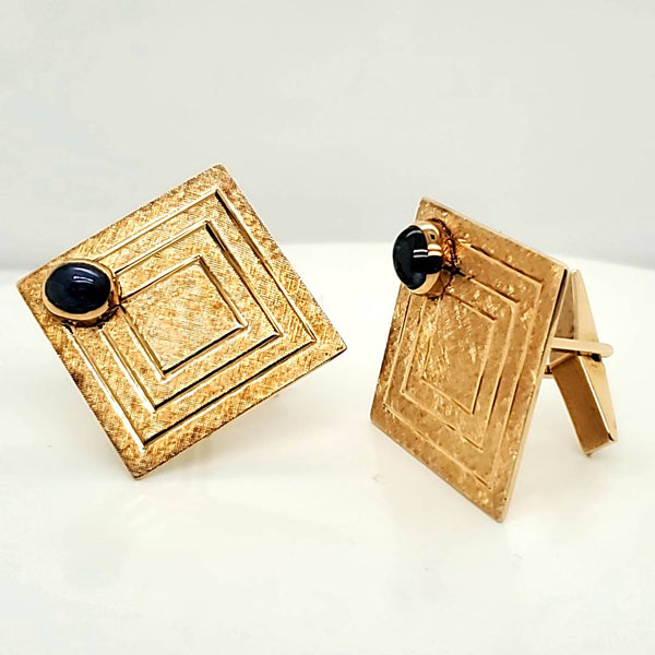 Vintage 14kt Yellow Gold and Star Sapphire Cuff Links